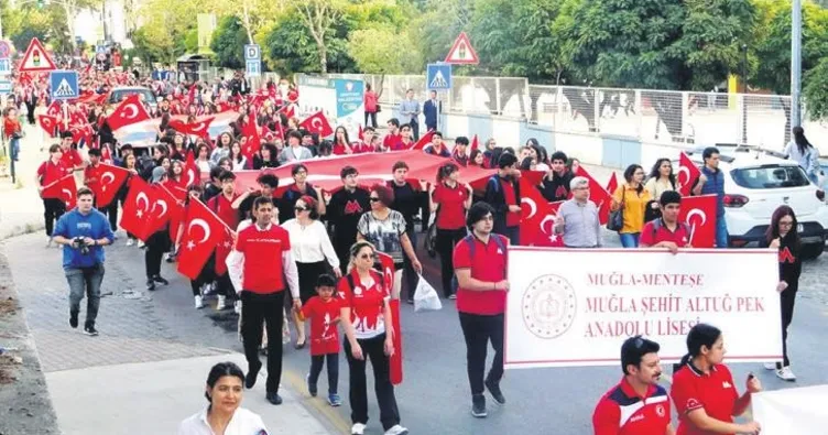 Yüzüncü yılda asker millet bir arada