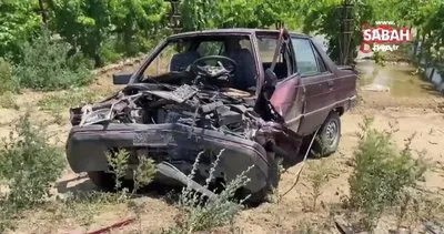 Manisa’da iki otomobil kafa kafaya çarpıştı: 3 yaralı | Video