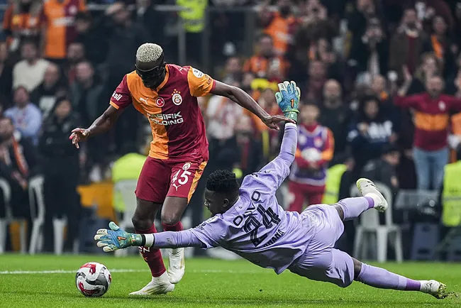 dev-mac-berabere-bitti-galatasaray-trabzonspor-derbisinde-gol-sesi-cikmadi-1762023478209.jpg