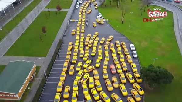 İstanbul Yenikapı'ya taksici akını! Taksimetre güncelleme sırasındaki taksiler havadan görüntülendi | Video