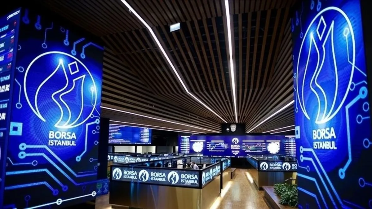 Borsa İstanbul binası ve borsa ekranı