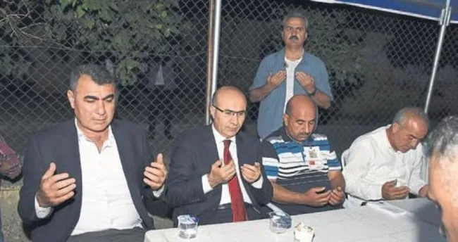 Vali Mahmut Demirtaş şehit ailesini ziyaret etti