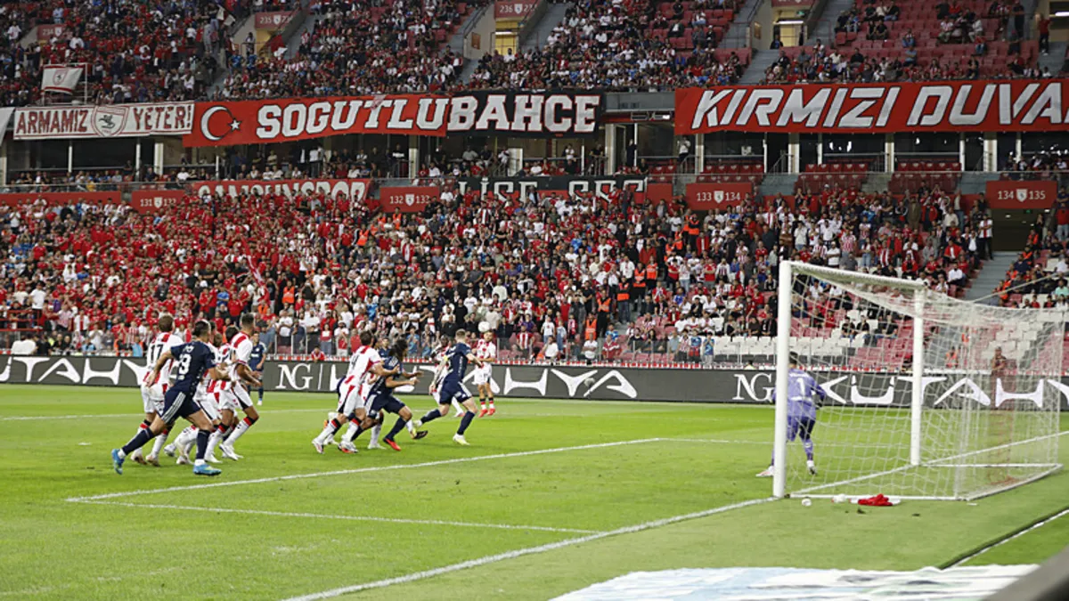 CANLI | Süper Lig’de Samsunspor – Fenerbahçe maçı! Bir gol daha geldi haber görseli