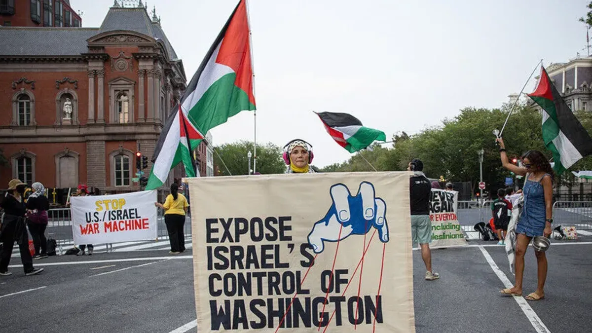 Siyonist Başbakan Netanyahu, Beyaz Saray yakınlarında protesto edildi Siyonist Başbakan Netanyahu, Beyaz Saray yakınlarında protesto edildi