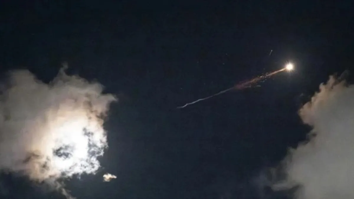 Katar Savunma Bakanlığı: İran’dan atılan 9 balistik füze ve kamikaze İHA’lar engellendi Katar Savunma Bakanlığı: İran’dan atılan 9 balistik füze ve kamikaze İHA’lar engellendi