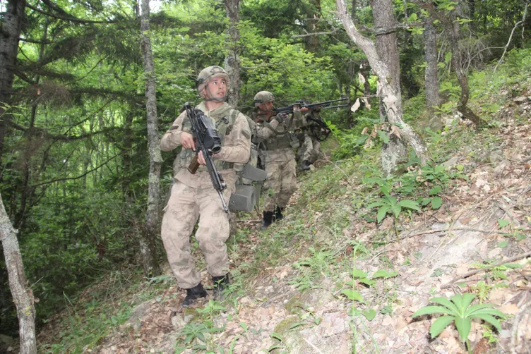 Teröristlerin korkulu rüyası jandarmanın keskin nişancıları
