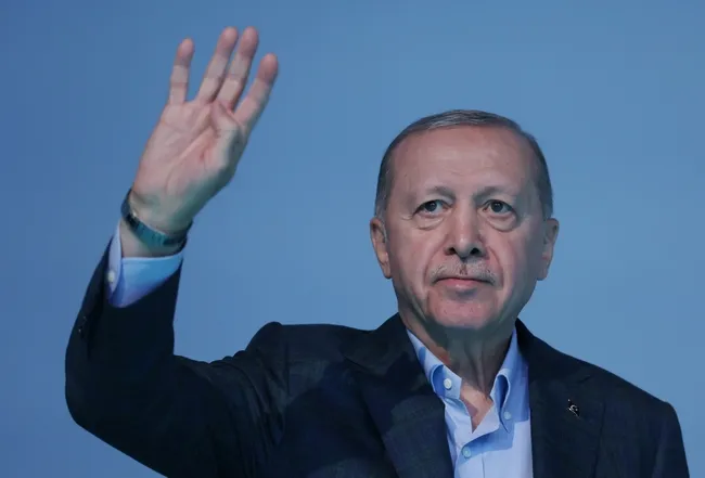 milletin-partisi-ak-parti-25-yasinda-siyasilerden-pes-pese-kutlama-mesaji-turkiyenin-idealini-omuzlayan-kutlu-1786699563484.jpg