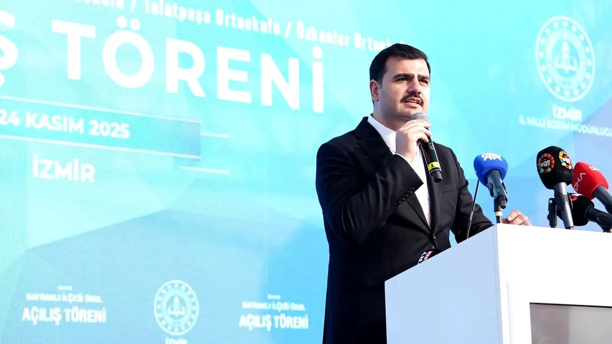 AK Parti Genel Sekreteri Eyyüp Kadir İnan’dan Özgür Özel’e tepki: Senin genel başkanlığın rüşvet ve delege borsasıyla şaibelidir! AK Parti Genel Sekreteri Eyyüp Kadir İnan’dan Özgür Özel’e tepki: Senin genel başkanlığın rüşvet ve delege borsasıyla şaibelidir!