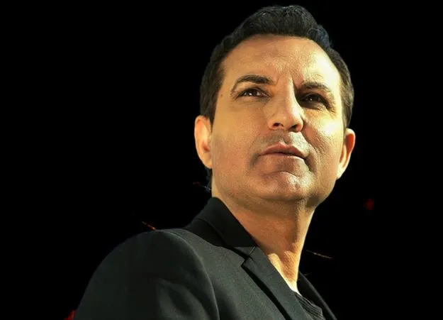 Rafet El Roman sayesinde ünlü olmuştu! Yusuf Güney ile ilgili çarpıcı açıklama: Kuliste bin takla atmıştı…