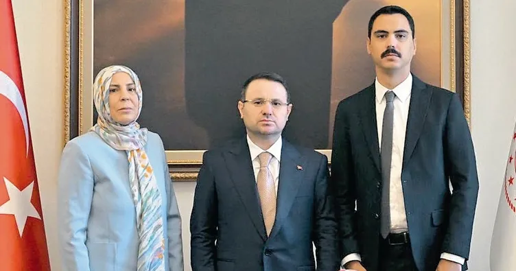 Bu cinayeti çözmek boynumuzun borcu