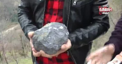 Buldukları taşın meteor parçası olduğunu iddia ediyorlar | Video