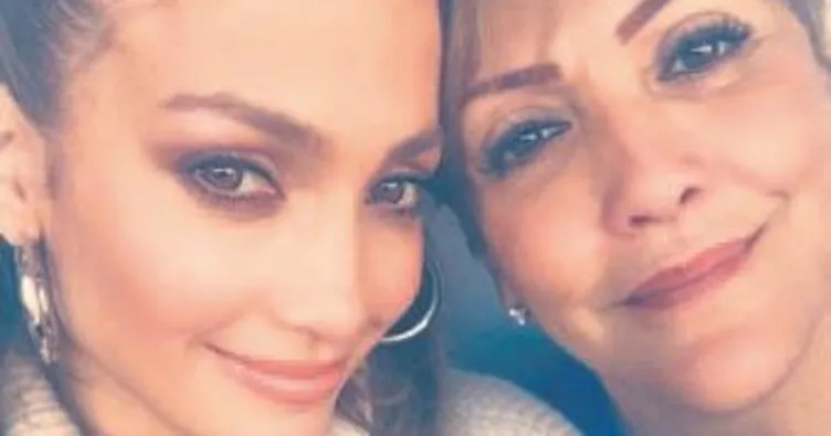 Annesini maça götürdü