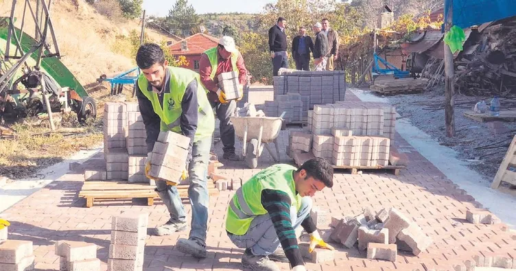 Mezarlık yollarına kilitli parke taşı