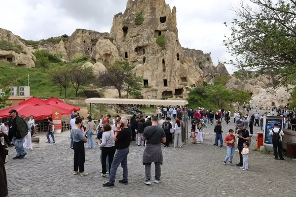 kapadokya-9-gunde-147-bin-571-ziyaretciyi-agirladi-1780410373903.jpg
