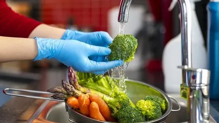 Nitril Eldiven Nedir? Nitril Eldiven Yemek Yaparken Kullanılır Mı, Lateks ile Farkı Nedir? rs1