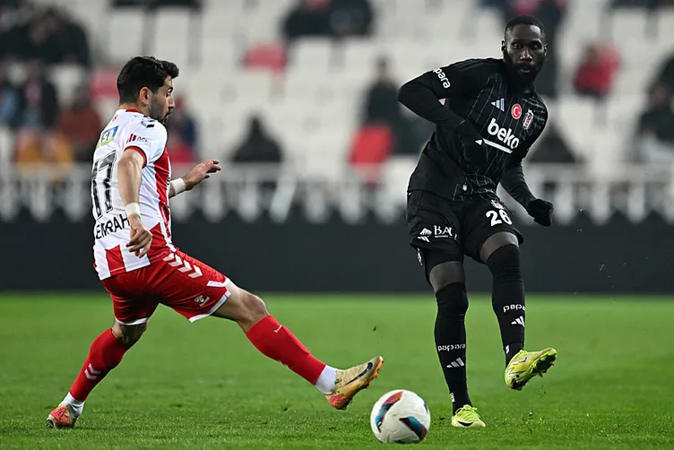 SON DAKİKA HABERİ: Beşiktaş’ta ilk yolcu belli oldu! Transferde sıcak gelişmeyi duyurdular...