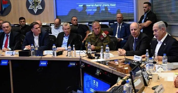 Katiller birbirine girdi