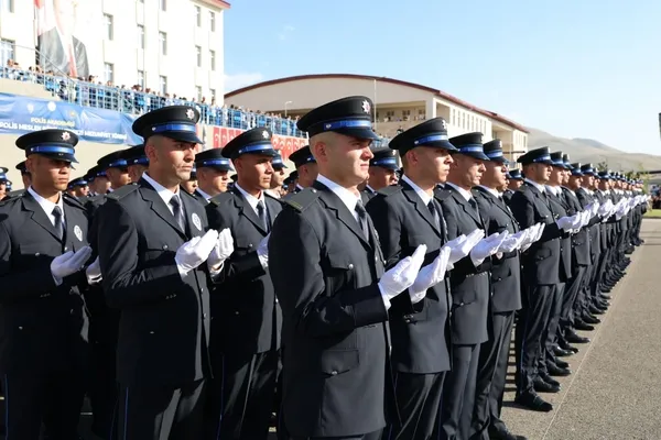 egitimini-tamamlayan-393-polis-adayi-mezun-oldu-1753299642287.jpg