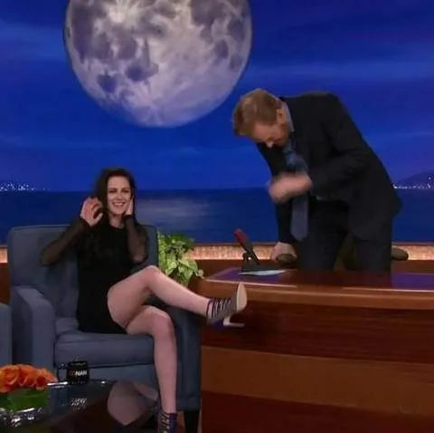 Kristen canlı yayında şov yaptı