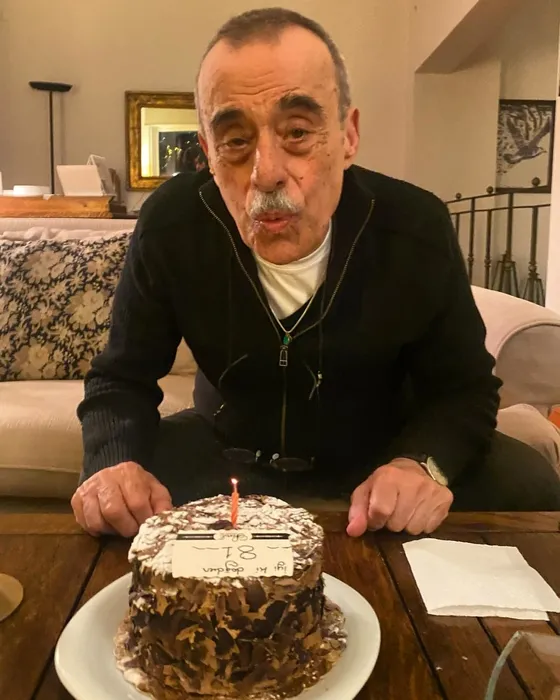 53 yıl aynı yastığa baş koyduğu eşi Yeşilçam güzeli çıktı! Usta sanatçı Şevket Altuğ’un büyük aşkı...