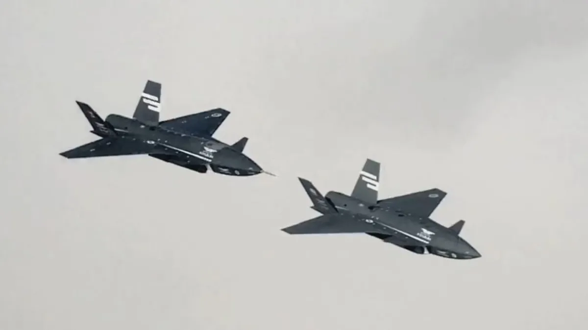 Kızılelma’dan bir ilk daha! Bayraktar Kızılelma’dan akıllı filo otonomisi ile kol uçuşu Kızılelma’dan bir ilk daha! Bayraktar Kızılelma’dan akıllı filo otonomisi ile kol uçuşu