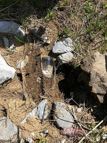 Hakkari’de 12 PKK’lının temsili mezarı bulundu