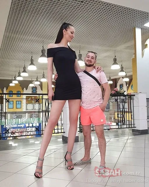 Dünyanın en uzun bacaklı kadınından isyan! Ekaterina Lisina’nın boyu 2.05 metre