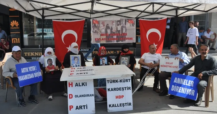 HDP önündeki evlat nöbeti devam ediyor