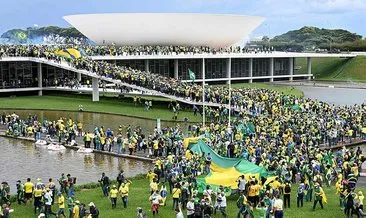 Bolsonaro destekçileri kongre binasını bastı