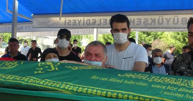 Ankara’da kazada hayatını kaybeden Tekoğlu ailesi, Hatay’da toprağa verildi