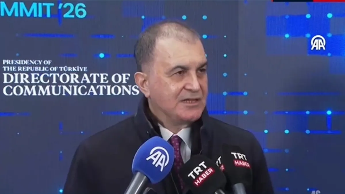 AK Parti Sözcüsü Ömer Çelik: İnsanlık saldırı altında, masumlar öldürülüyor