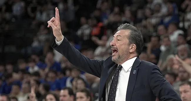 Luca Banchi Anadolu Efes’e veda etti!