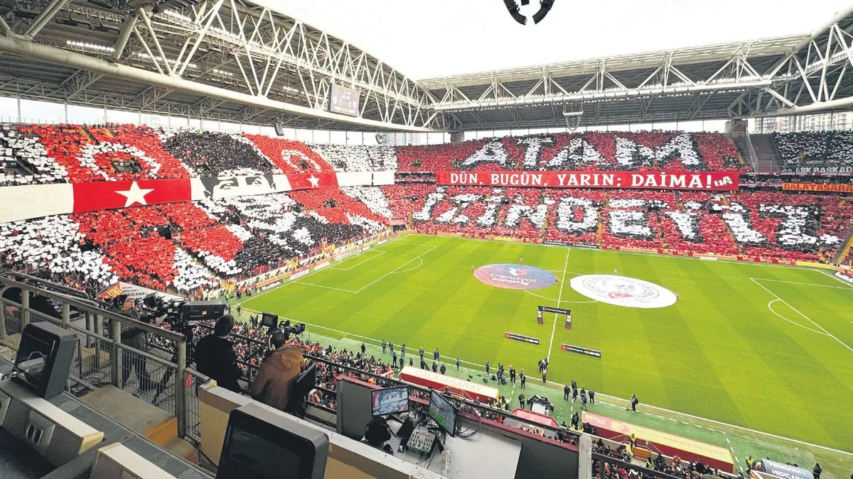 86 yıldır bitmeyen hasret için Aslantepe’de muhteşem koreografi 86 yıldır bitmeyen hasret için Aslantepe’de muhteşem koreografi