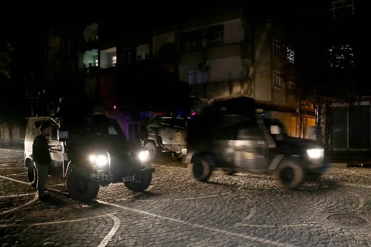 Diyarbakır’da polise ateş
