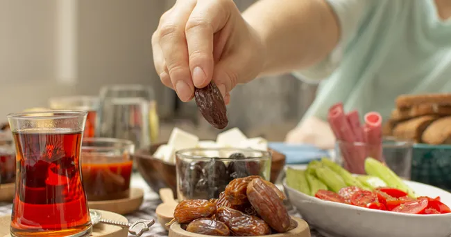 Uzmanı önemle vurguladı: Ramazanda vücudunuz alarm vermesin!