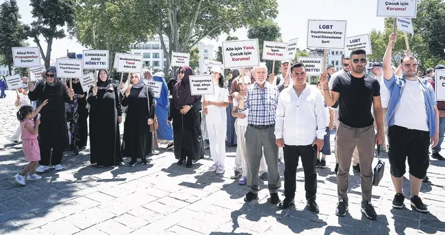 LGBT gemisi Türkiye'ye gelmiyor: 'Turizm' adı altında aile yapısı hedef alındı - Son Dakika Haberler