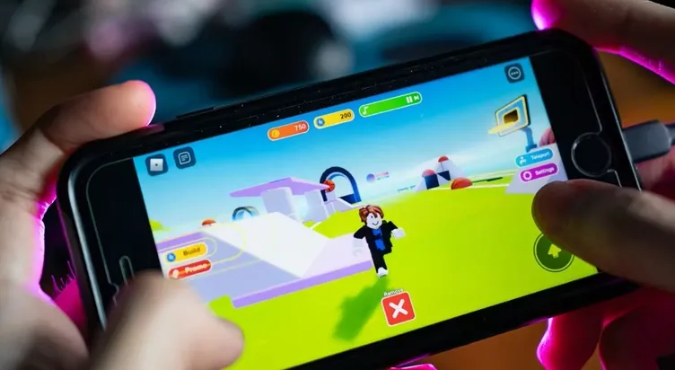 SON DAKİKA | Türkiye bastırdı, Roblox harekete geçti! 15 yaş altı giriş ...