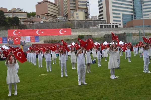 23-nisan-ulusal-egemenlik-ve-cocuk-bayrami-coskuyla-kutlandi-1745418096322.jpg