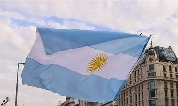Arjantin para birimini yüzde 50 devalüe edecek