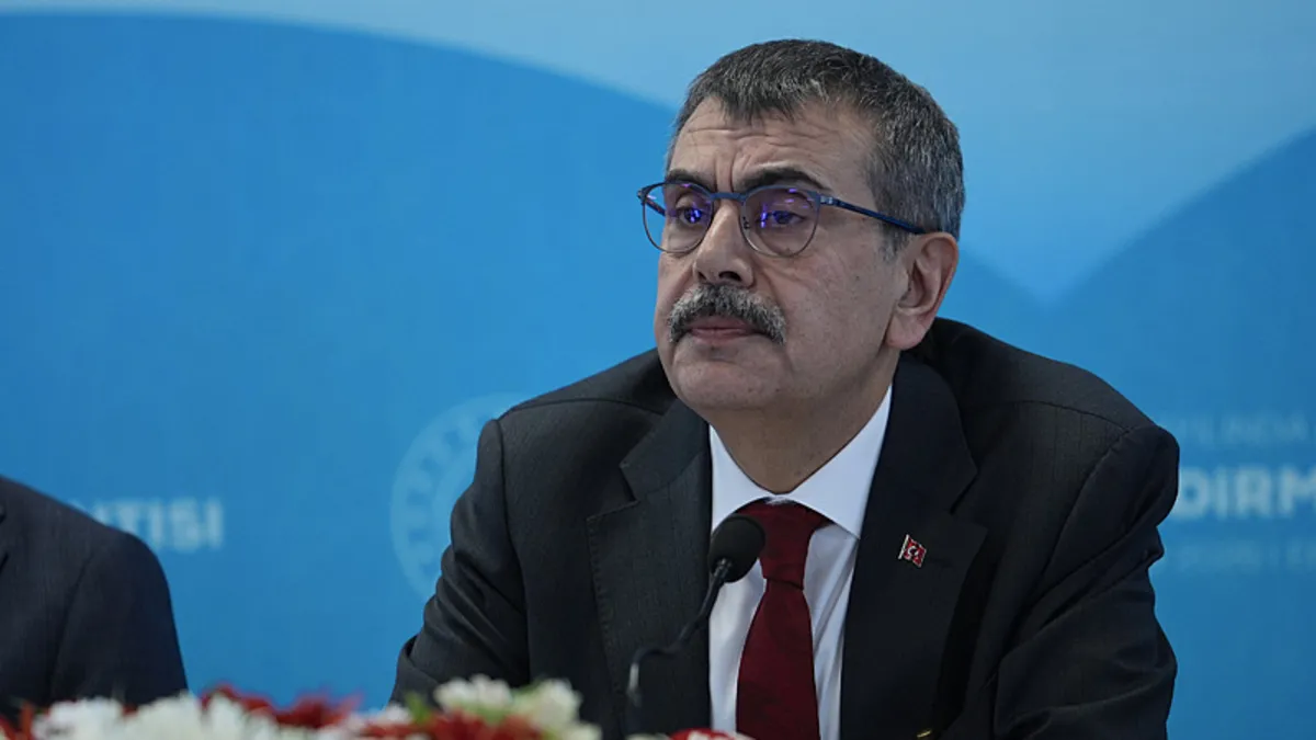 Bakan Tekin’den özel okulda çalışan öğretmenlere ilişkin açıklama: Hak edilen ücretin altında çalışılmasına müsaade etmeyiz Bakan Tekin’den özel okulda çalışan öğretmenlere ilişkin açıklama: Hak edilen ücretin altında çalışılmasına müsaade etmeyiz
