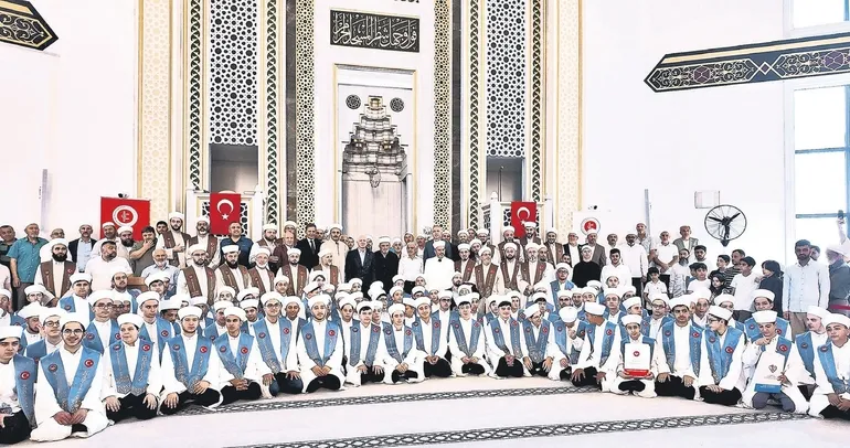 Genç hafızlara umre müjdesi