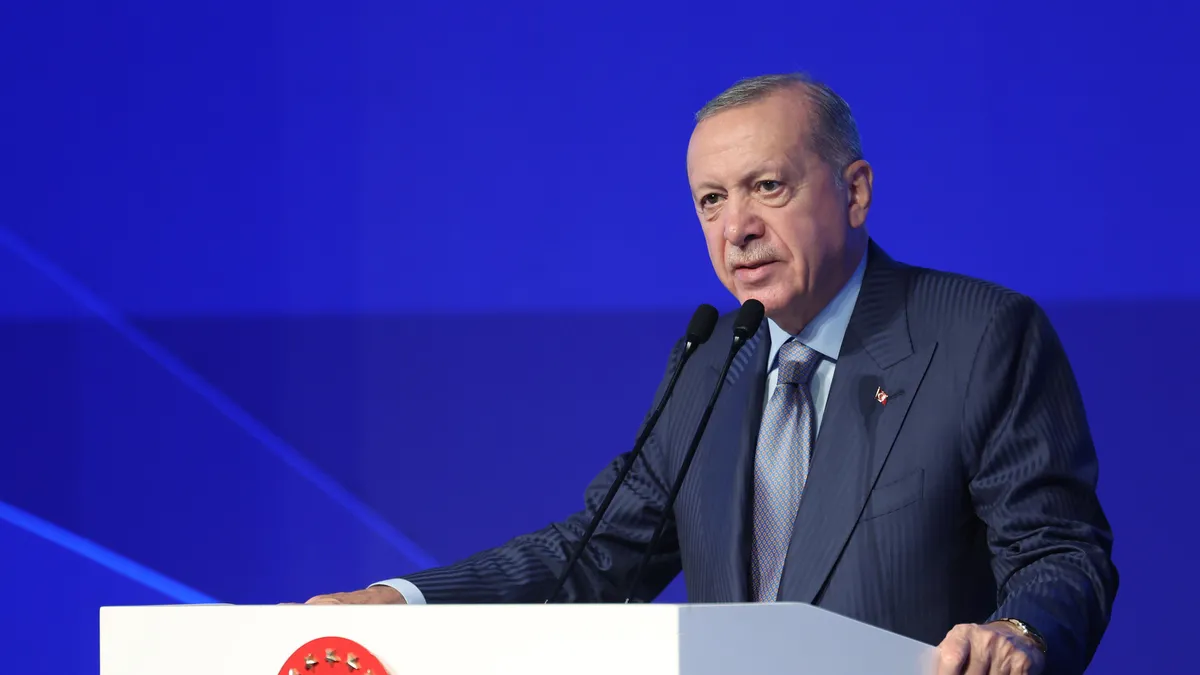Erdoğan : Vesayeti yıktık vesayetçi zihniyeti tarihe gömdük