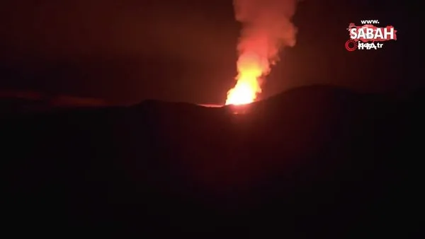 İzlanda’da yanardağ patladı | Video