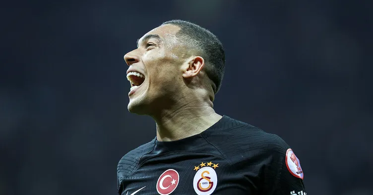 Carlos Vinicius ilk maçında gol attı