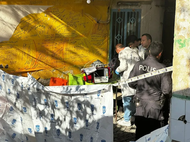 Yoldan geçenler uyuduğunu düşündü! Gerçek kan dondurdu! Meğer...