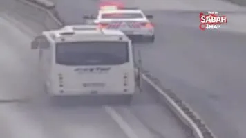 Üsküdar'da midibüs yandı, köprü trafiği durdu