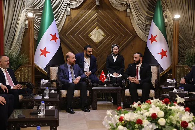 bilal-erdogan-turkiye-dunyanin-merkez-ulkelerinden-biri-1778782793924.jpeg Bilal Erdoğan: “Türkiye dünyanın merkez ülkelerinden biri”