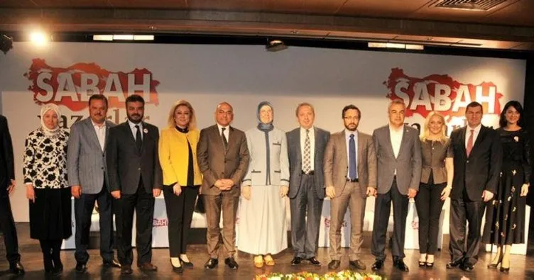 Profesyonel bir hükümet olmalı