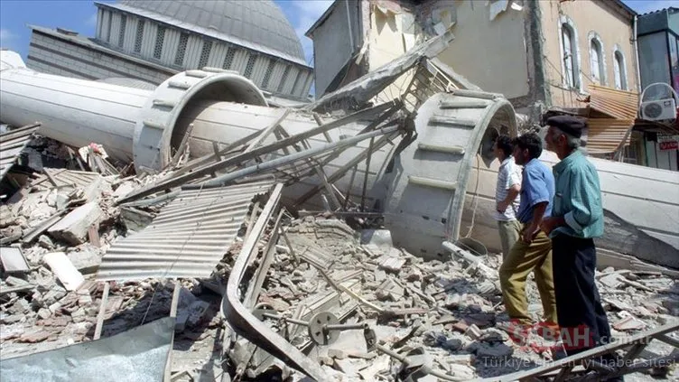 SON DAKİKA: Ünlü deprem uzmanından korkutan açıklama! O bölgede 7 şiddetinde…
