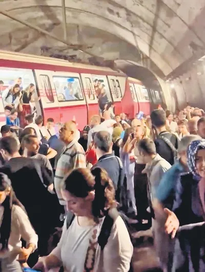 metro-raydan-cikti-3-yarali-1781901382389.jpeg